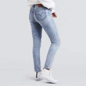 NWOT Levi’s 501 Skinny in Heartbreak High 24x28